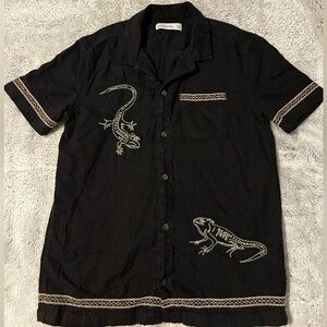 Boys Abercrombie Kids Black Reptile Embroidered Linen Shirt - size 11/12